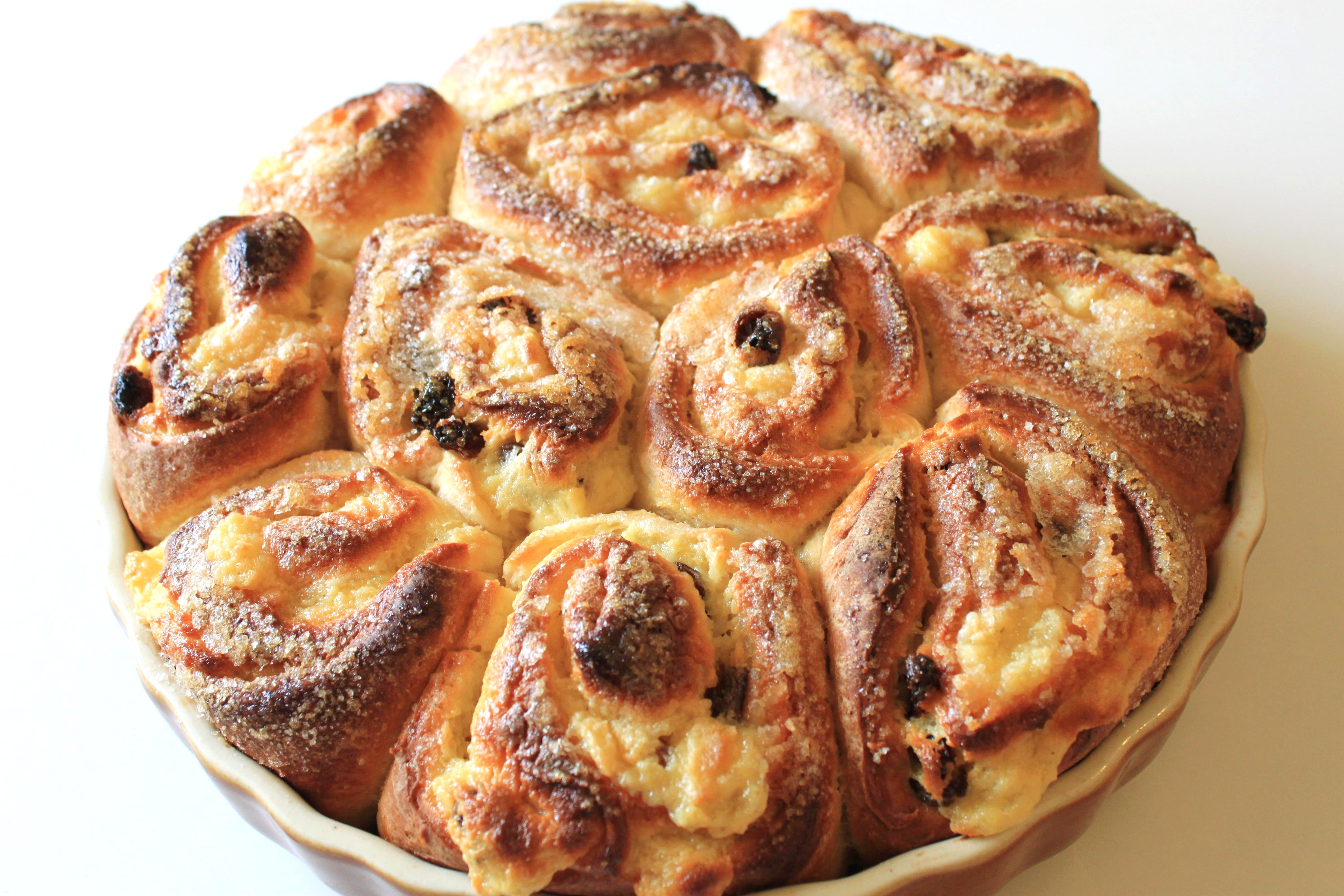 Üzümlü Çörek Kremalı